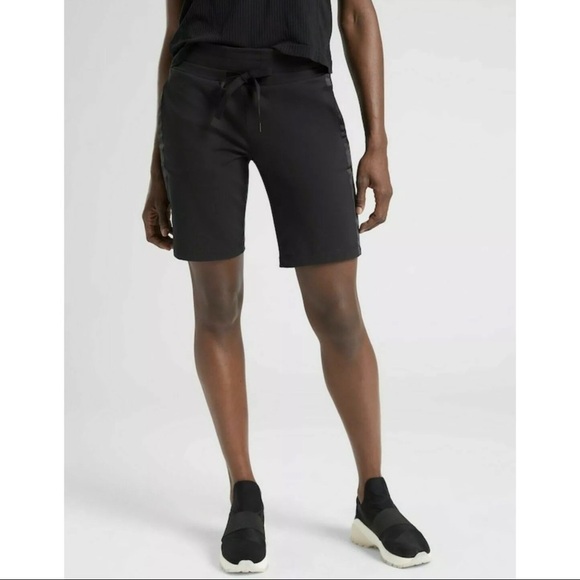 Athleta Metro Downtown Shorts Drawstring Side Strip Black Athleisure X-Small - Picture 1 of 9